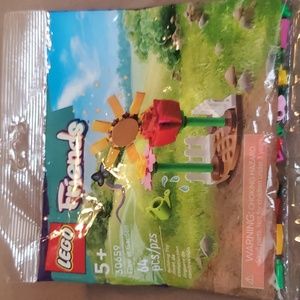 New Lego Friends flower garden